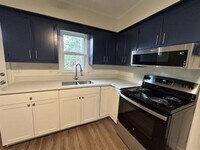 517 Old Central Rd photo'