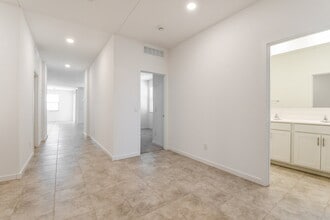 25320 N 144th Dr in Sun City West, AZ - Foto de edificio - Building Photo