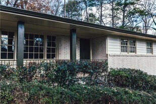 2418 Sagamore Hills Dr in Decatur, GA - Building Photo