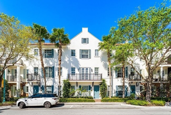 property at 373 E Cannery Row Cir