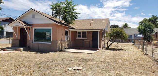 property at 1370 Chrysolite Ave