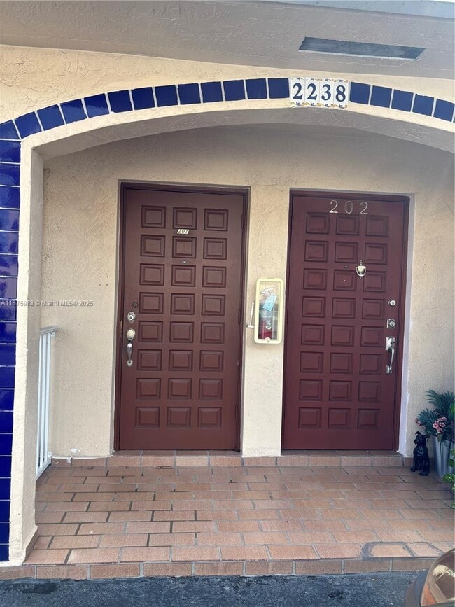 2238 W 74th St in Hialeah, FL - Building Photo - Building Photo
