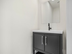 48 Woodward St in Boston, MA - Building Photo - Building Photo