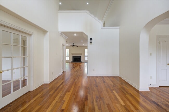 1502 Ashbury Park Ln