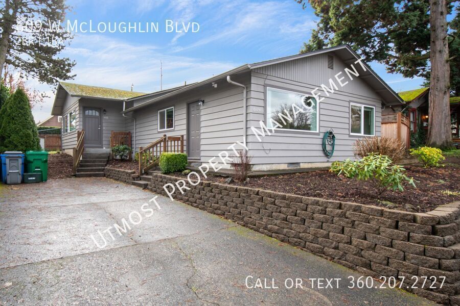 609 W McLoughlin Blvd in Vancouver, WA - Building Photo