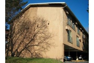 1004 First North St in Syracuse, NY - Foto de edificio - Building Photo