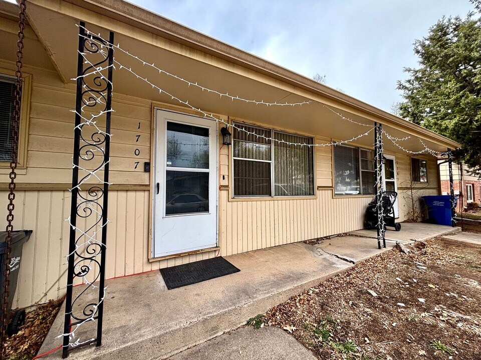 1707 Stover St in Fort Collins, CO - Building Photo