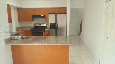 11860 SW 92nd Ln in Miami, FL - Building Photo - Building Photo