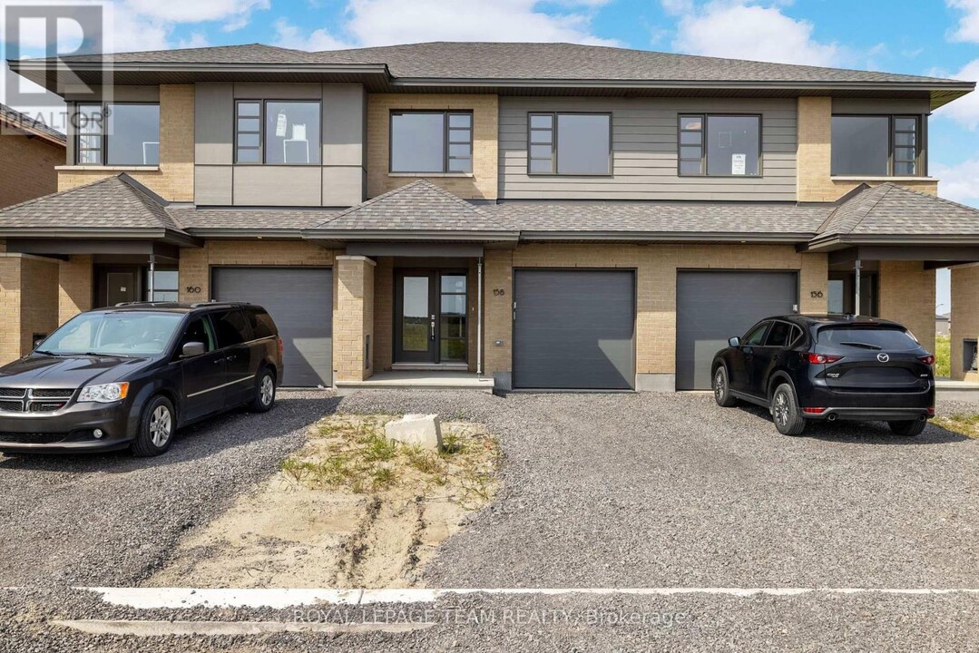 158 Unison St in Ottawa, ON - Building Photo