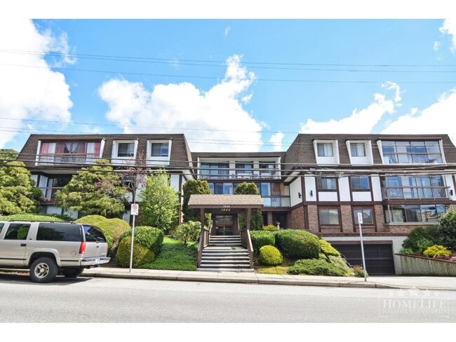property at 1444 Martin St