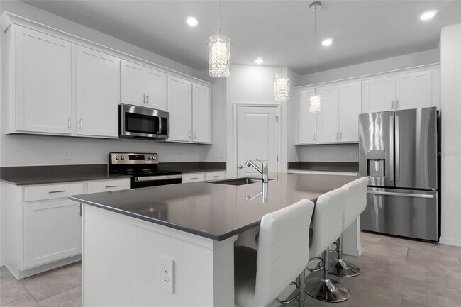 6458 Pine Warbler Wy in St. Cloud, FL - Foto de edificio - Building Photo