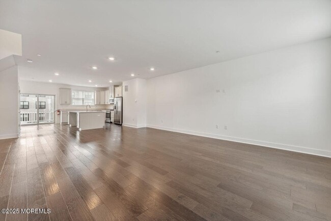 46 Mariveles Wy in Tinton Falls, NJ - Building Photo - Building Photo