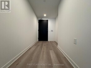 88 Queen St E in Toronto, ON - Building Photo - Building Photo