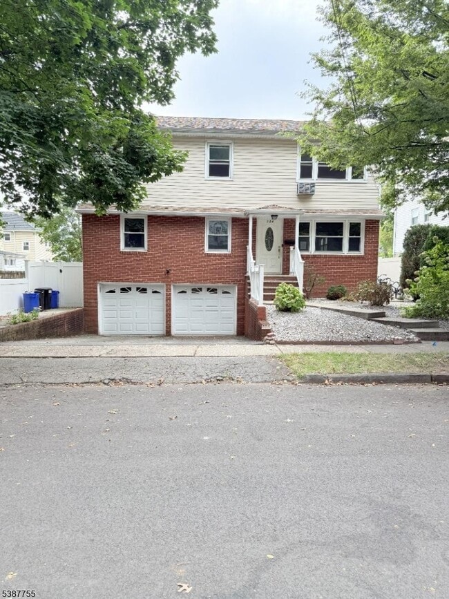 property at 134 Oak St