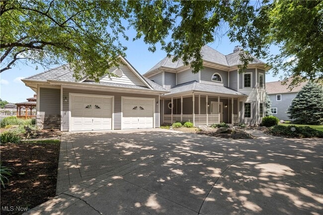 property at 4591 S Memorial Shoreway Dr