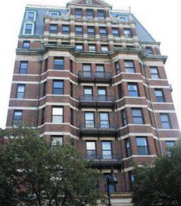 483 Beacon St in Boston, MA - Foto de edificio