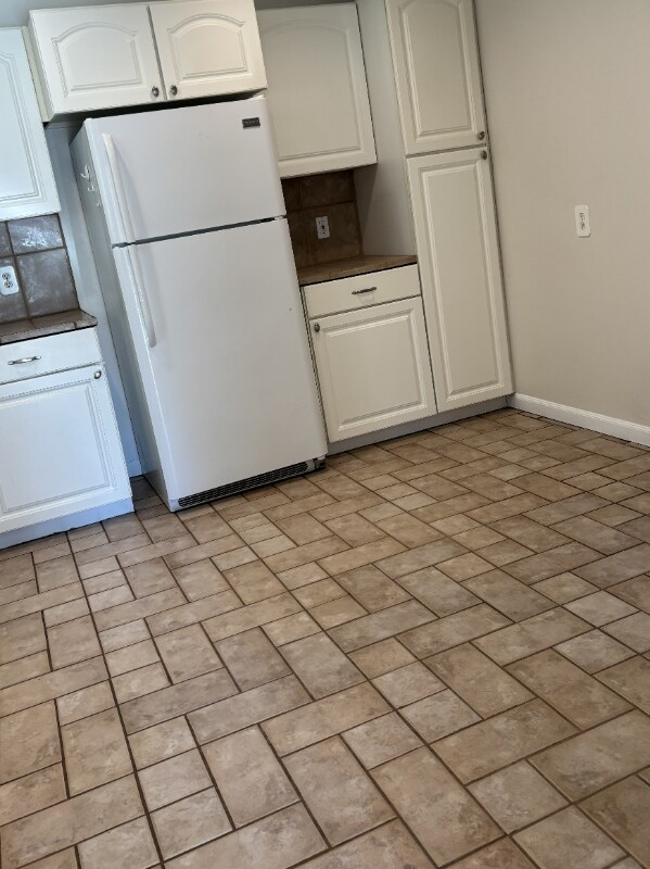 425 Lincoln Ave in Sunnyvale, CA - Foto de edificio - Building Photo