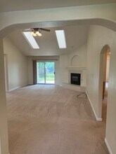 3071 Stonecrest Pl in Redding, CA - Building Photo - Building Photo