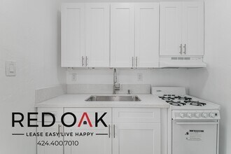 354 E Cypress Ave in Burbank, CA - Building Photo - Building Photo