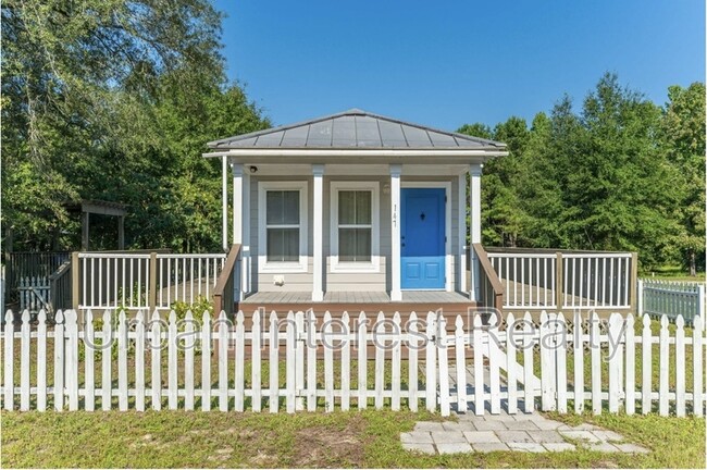 147 Caswell Branch Rd in Freeport, FL - Building Photo - Building Photo