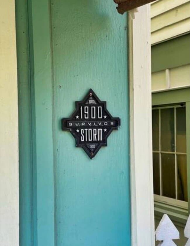 2328 Avenue M in Galveston, TX - Building Photo - Building Photo