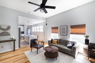 1121 Laurel St in Indianapolis, IN - Building Photo - Building Photo