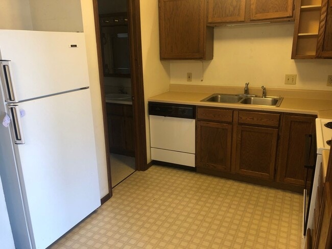 2307 N Huston Ave in Grand Island, NE - Building Photo - Building Photo