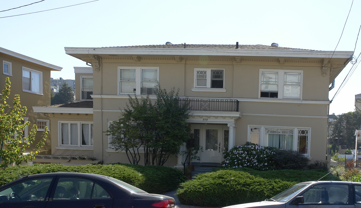 506-508 Valle Vista Ave in Oakland, CA - Foto de edificio