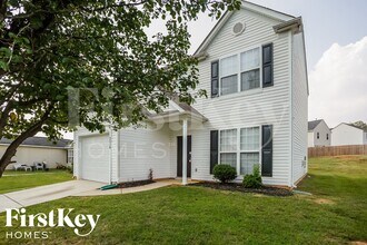 2518 Fairstone Ave in Charlotte, NC - Foto de edificio - Building Photo