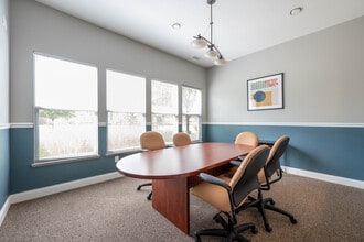 Copper Chase at Stones Crossing in Greenwood, IN - Foto de edificio - Interior Photo