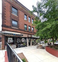 2202 Hennepin Ave in Minneapolis, MN - Building Photo