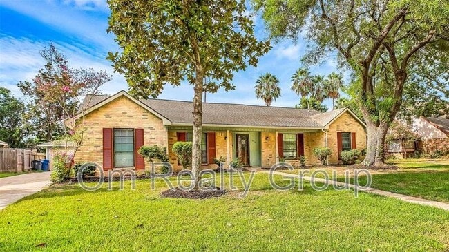 property at 3510 Glenn Lakes Ln
