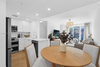 2107 SE 10th Ave in Fort Lauderdale, FL - Building Photo - Building Photo