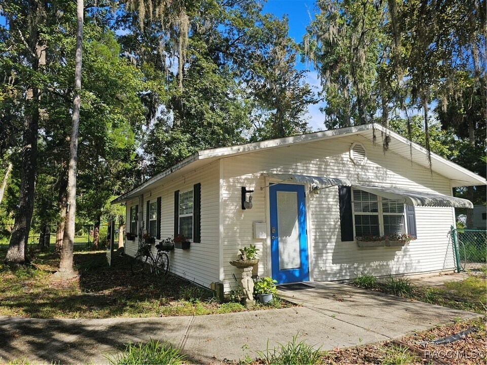 5162 S Seabury Terrace in Homosassa, FL - Building Photo