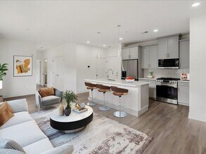 Madison Mall on Main in Madison, NJ - Building Photo - Building Photo