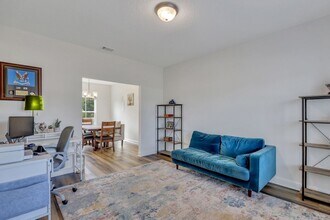 487 Meloney Dr in Hinesville, GA - Building Photo - Building Photo