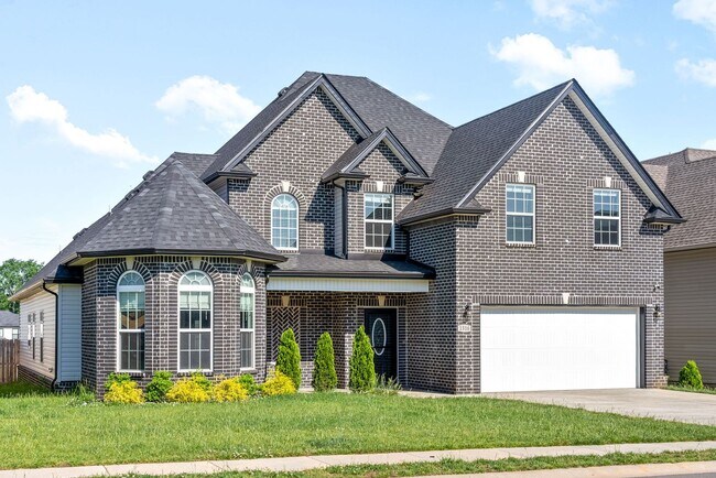 1516 Kestrel Dr in Clarksville, TN - Building Photo - Building Photo