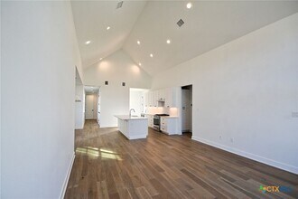 421 Constance Dr in New Braunfels, TX - Building Photo - Building Photo