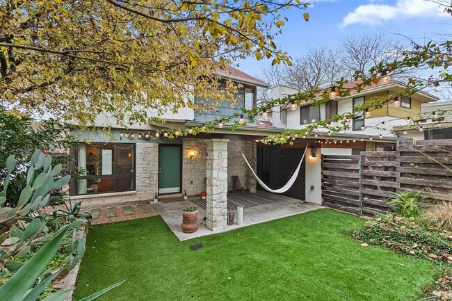 property at 805 Cumberland Rd