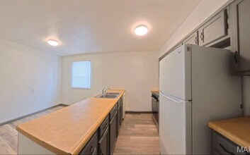 2605 Eastview Dr in Belleville, IL - Building Photo - Building Photo