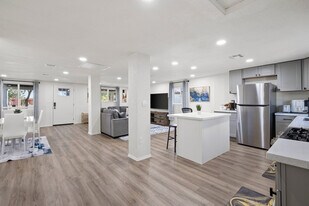 4009 W Grant St in Phoenix, AZ - Building Photo