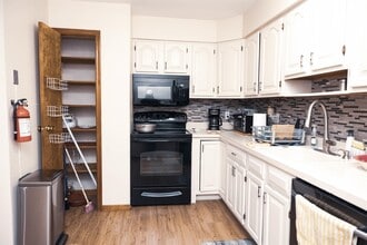 9249 JOHN F KENNEDY Blvd in North Bergen, NJ - Building Photo - Building Photo