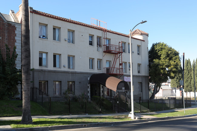 1101 S Norton Ave in Los Angeles, CA - Building Photo - Building Photo