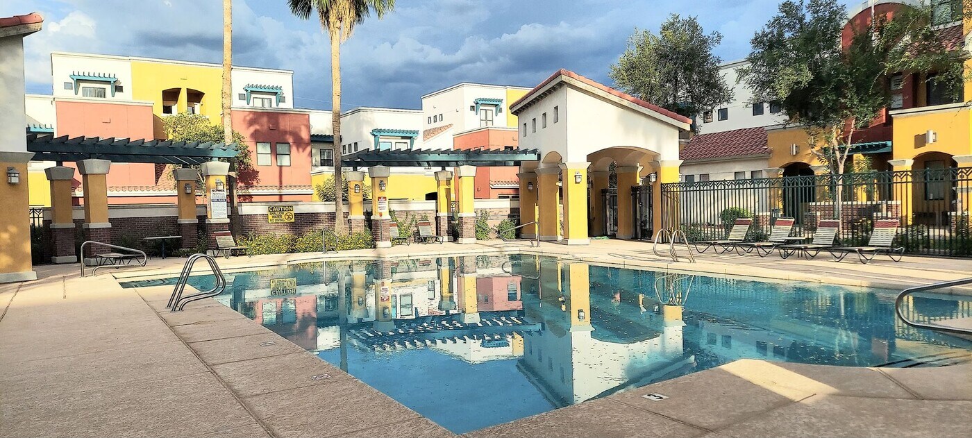 123 N Washington St in Chandler, AZ - Building Photo