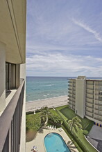 5420 N Ocean Dr in West Palm Beach, FL - Building Photo - Building Photo