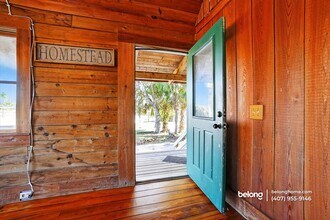 1330 Niatross St in Astor, FL - Building Photo - Building Photo