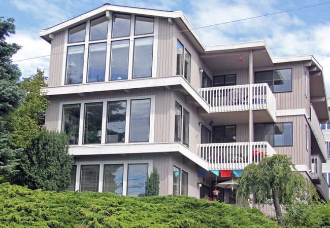 1408 10th Ave W, Unit #4