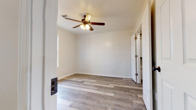 415 James St in Sterling, OK - Building Photo - Building Photo