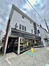 12 E Pennsylvania Ave in Pen Argyl, PA - Building Photo - Building Photo