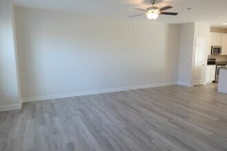 128 Creekland Wy in Taylors, SC - Building Photo - Building Photo